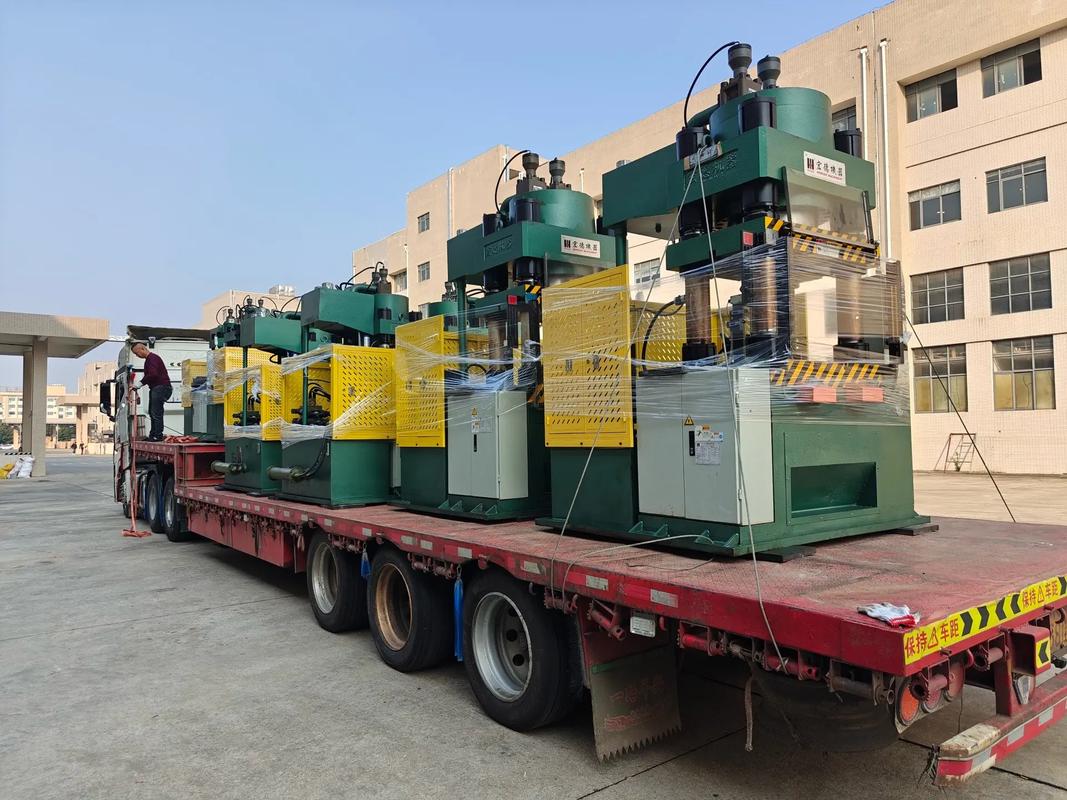 油壓機(jī)出貨幾車 #機(jī)械設(shè)備 #機(jī)床銷售 #專業(yè)的事交給專業(yè)的 - 抖音